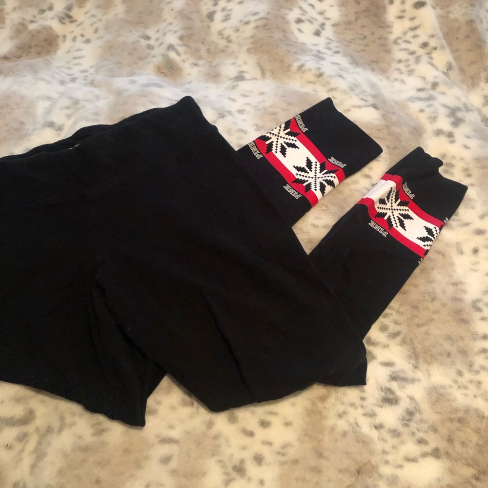 PINK VS Festive Yoga Pants